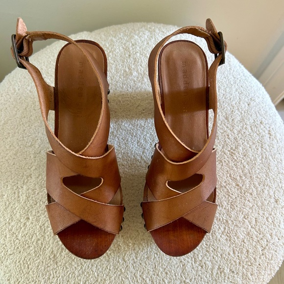 Madden Girl Brown Leather and Wooden Heels in Women’s Size 6. - Picture 1 of 5
